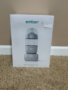 Ember Self-Warming Baby Bottle System in Light Gray